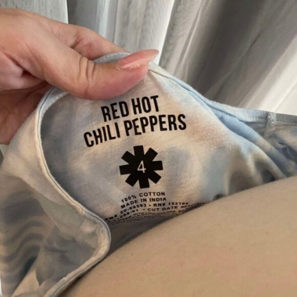 Torrid size 4 Off-Shoulder Tee - Red Hot Chili Peppers White Tie-Dye - Picture 6 of 7